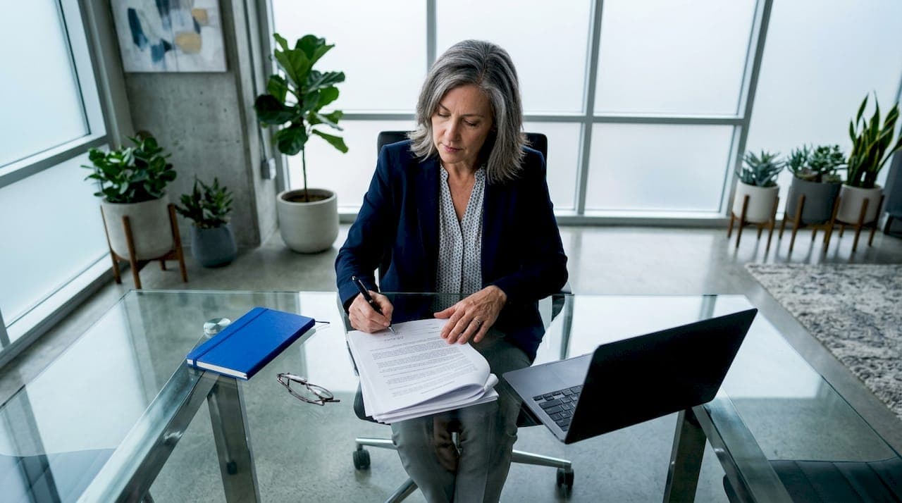 Discover the role of title company in a fast sale. Streamline your home sale process with expert guidance on title verification and disbursement.